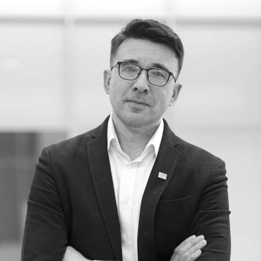 Алексей Иванов
